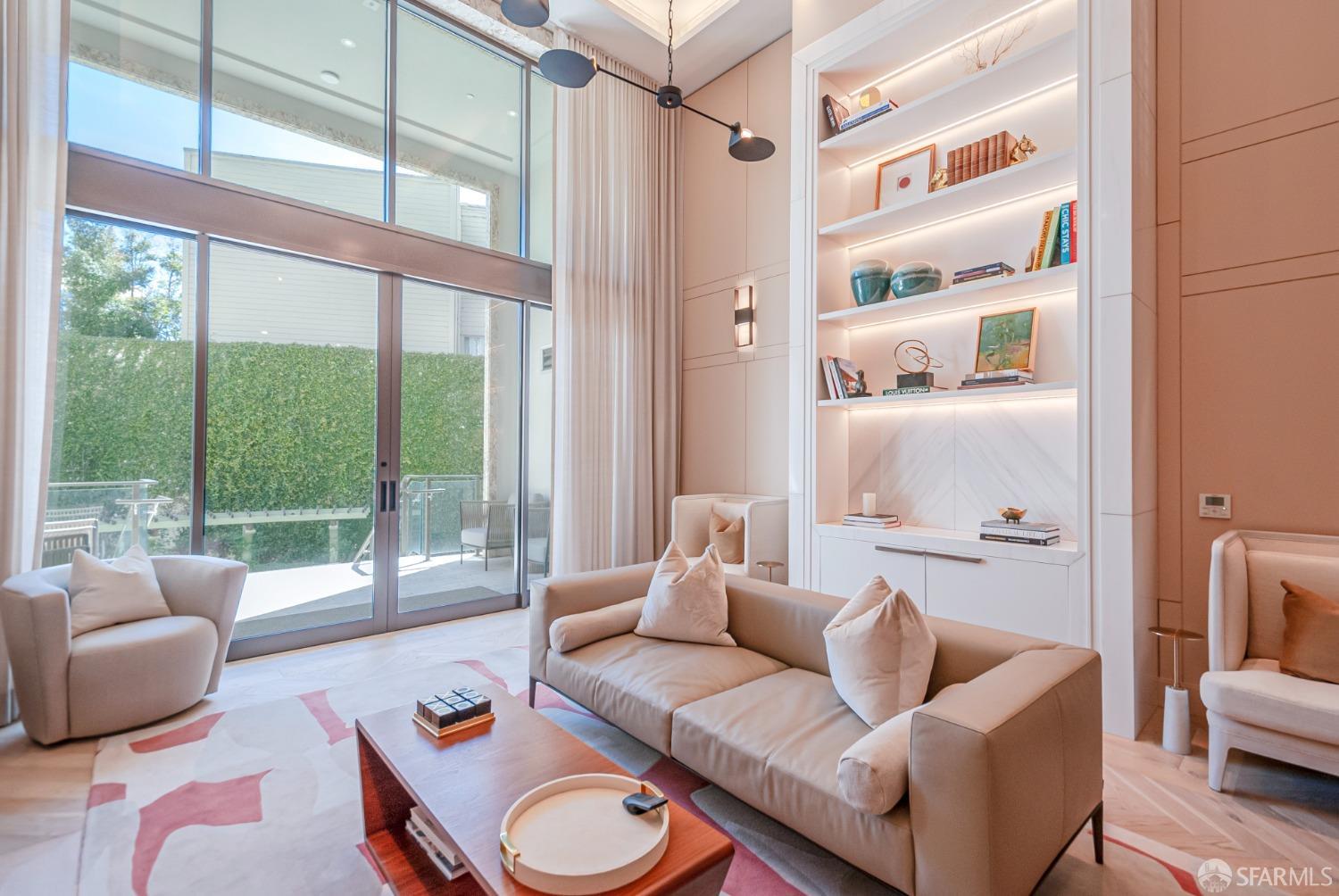 875 California Street # 305