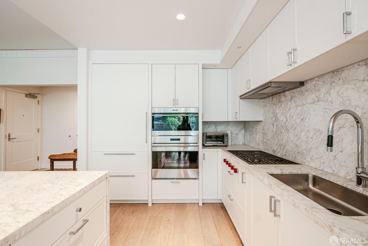 875 California Street # 305