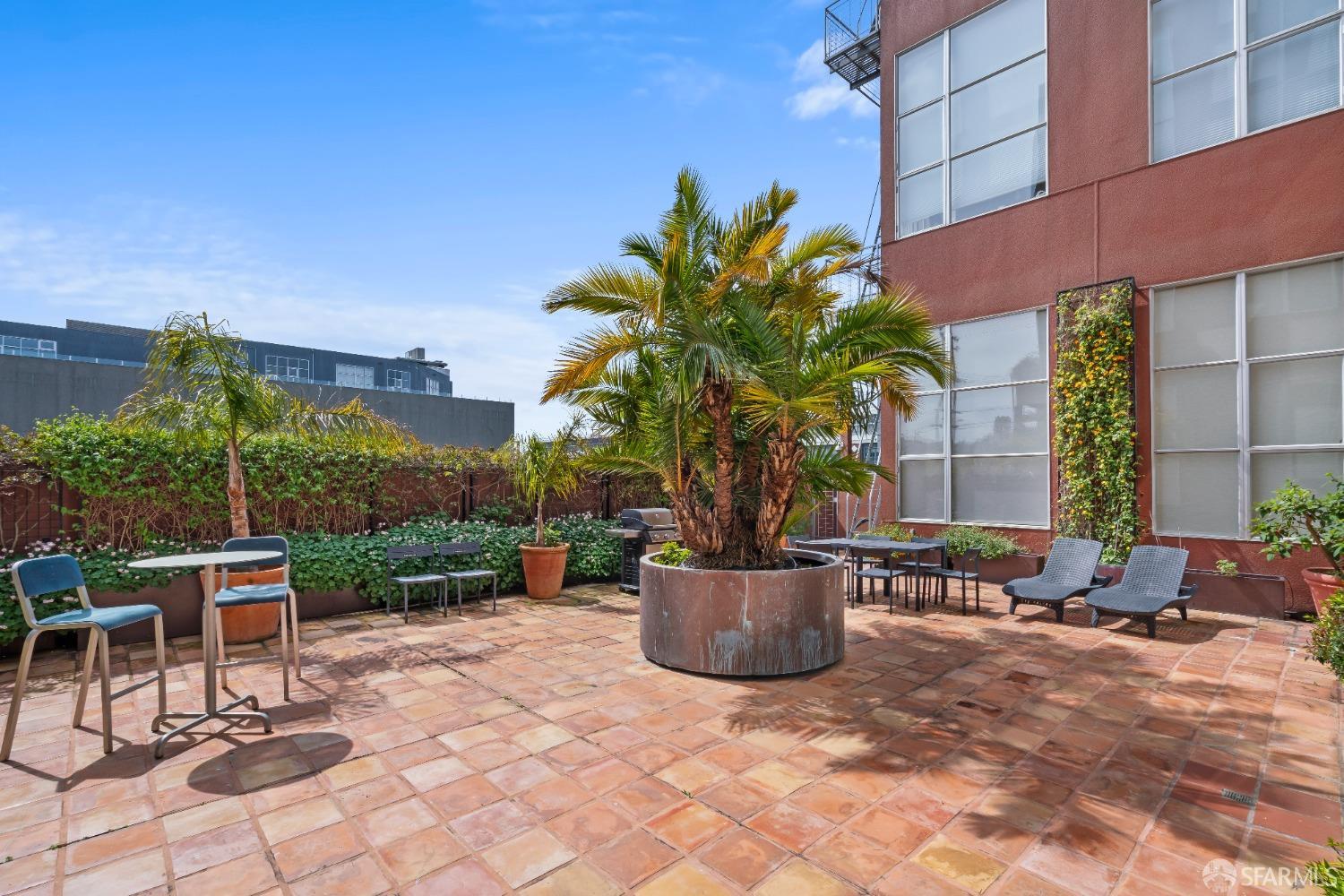 1800 Bryant Street # 315