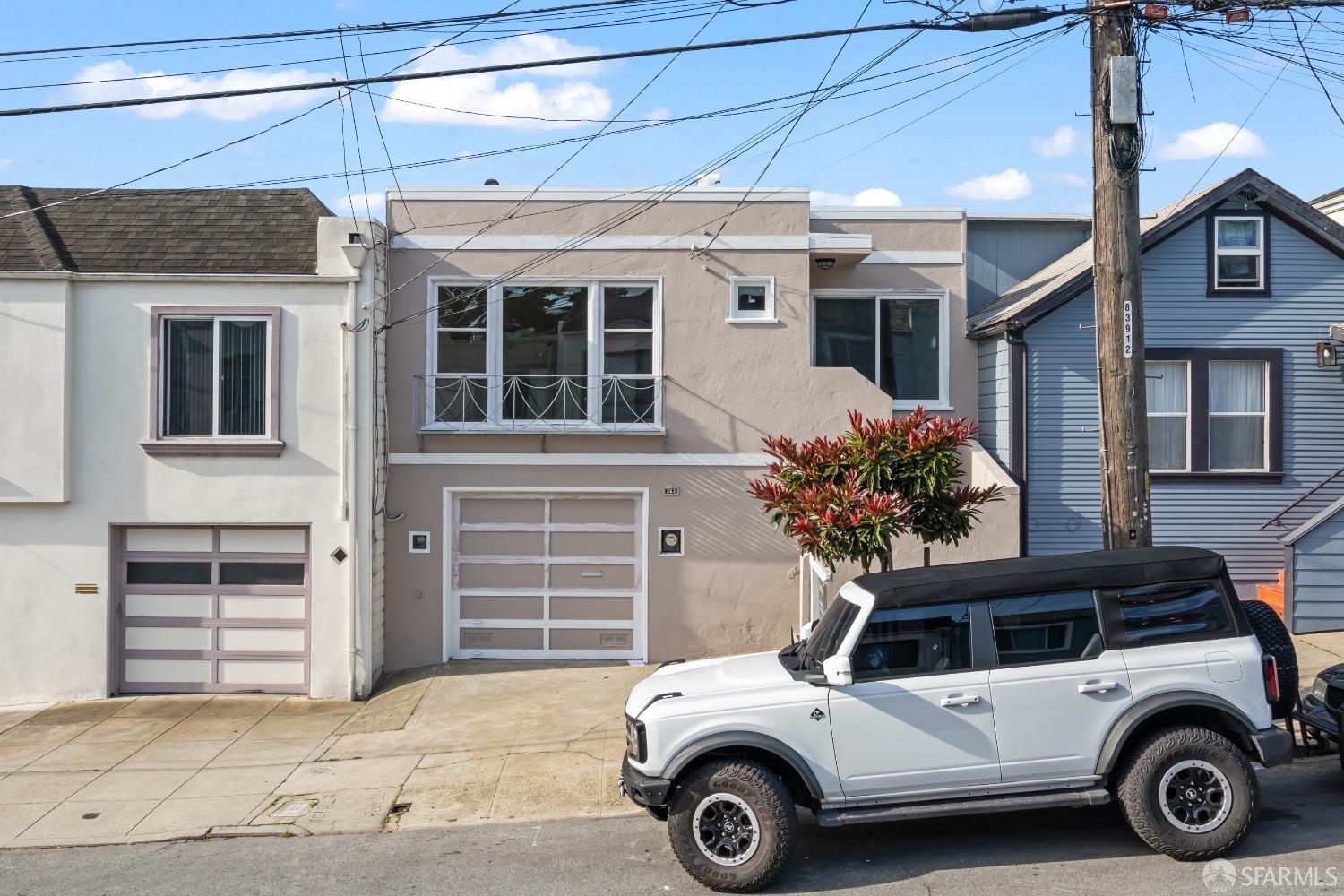 263 Raymond Avenue