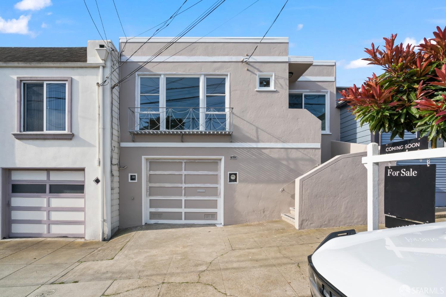 263 Raymond Avenue