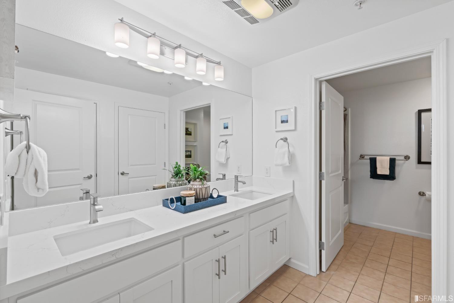 401 Crescent Court # 4101