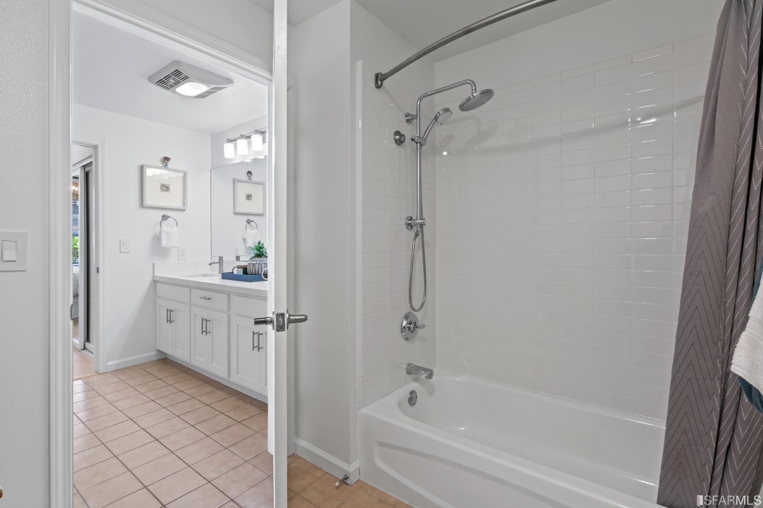 401 Crescent Court # 4101