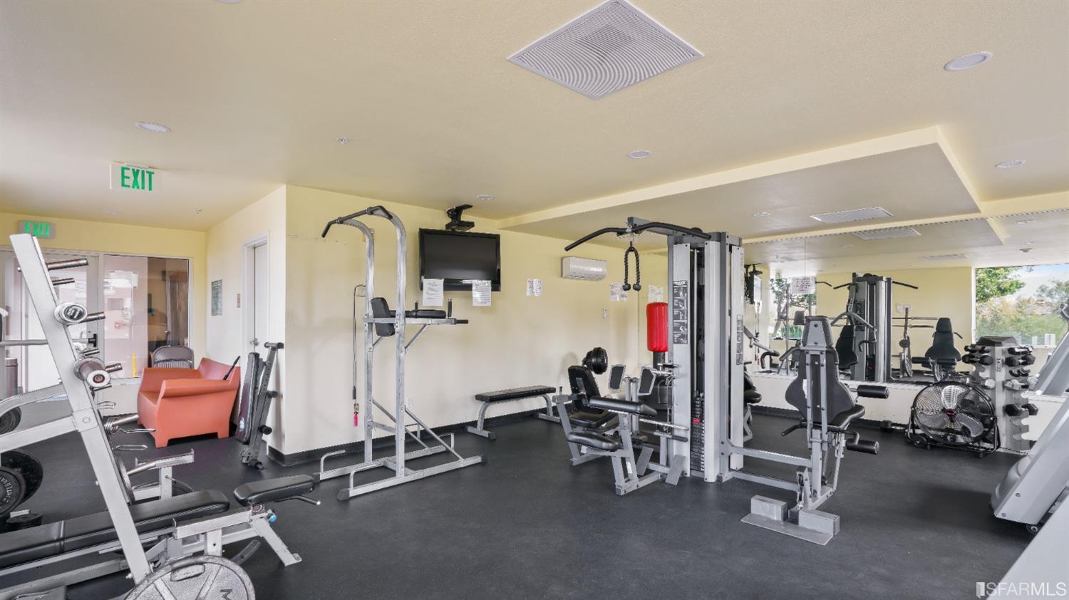 401 Crescent Court # 4101