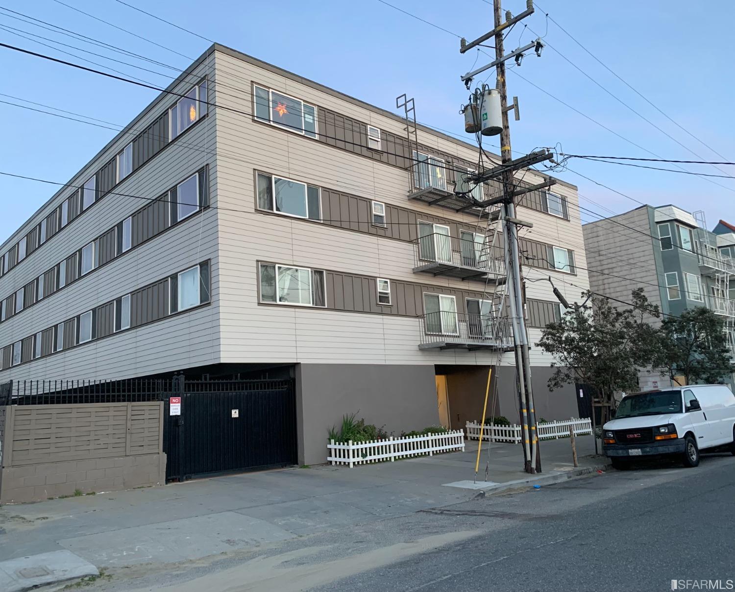 1220 La Playa Street # 308