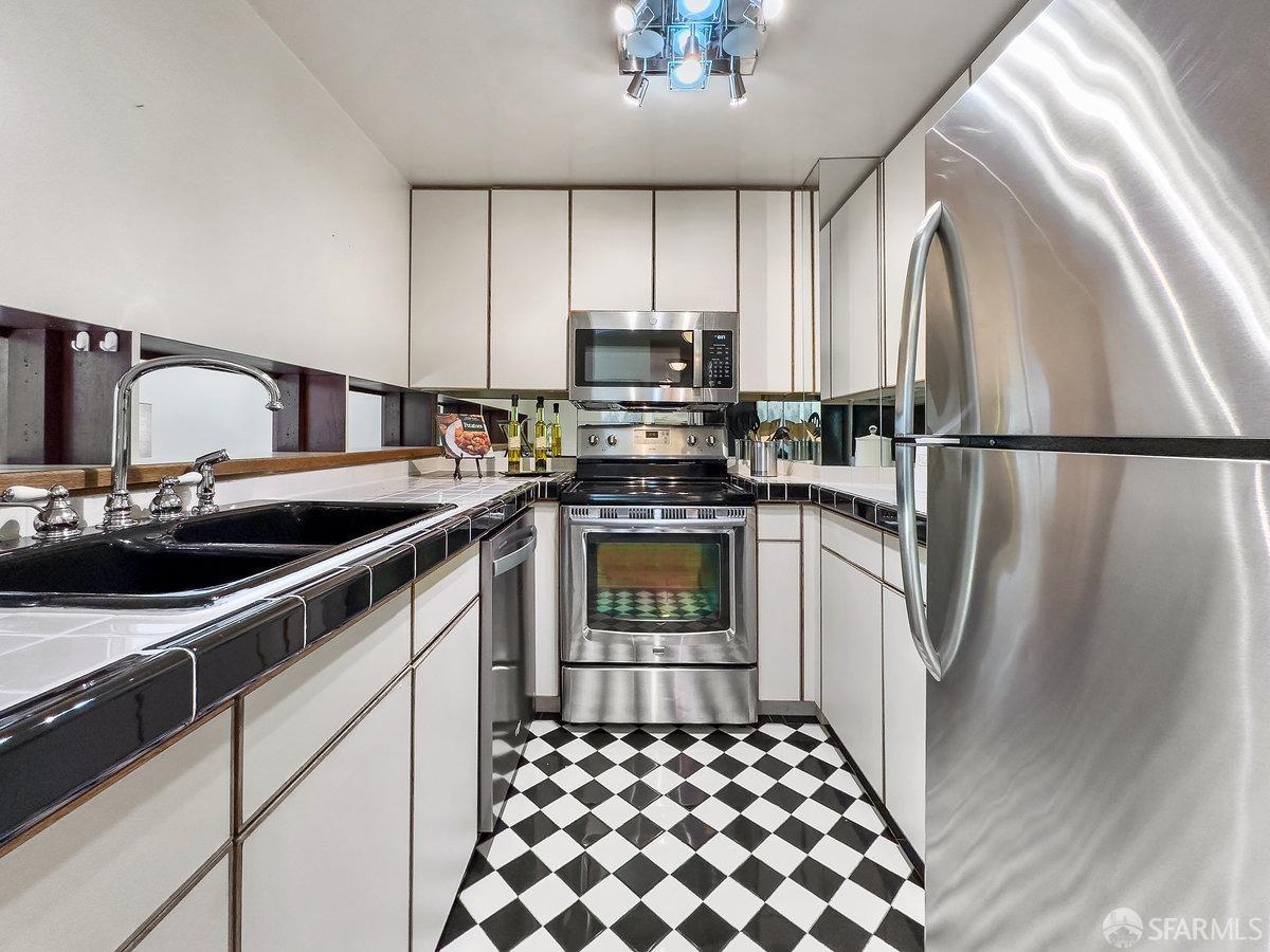 601 Van Ness Avenue # 125