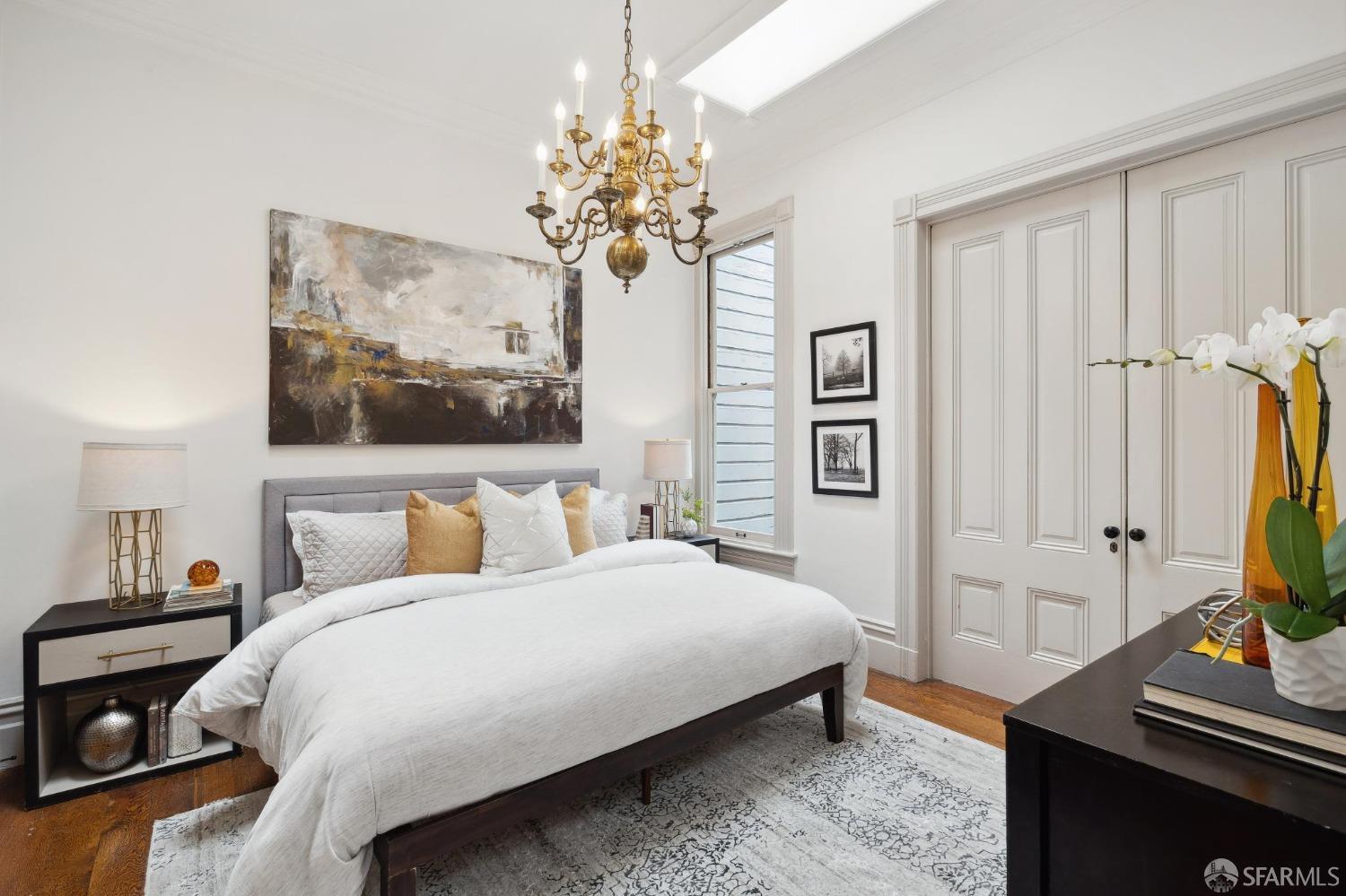 1905 Baker Street