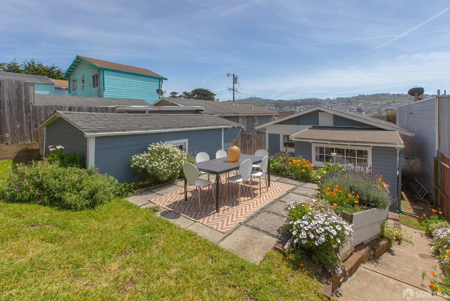 66 Lobos Street