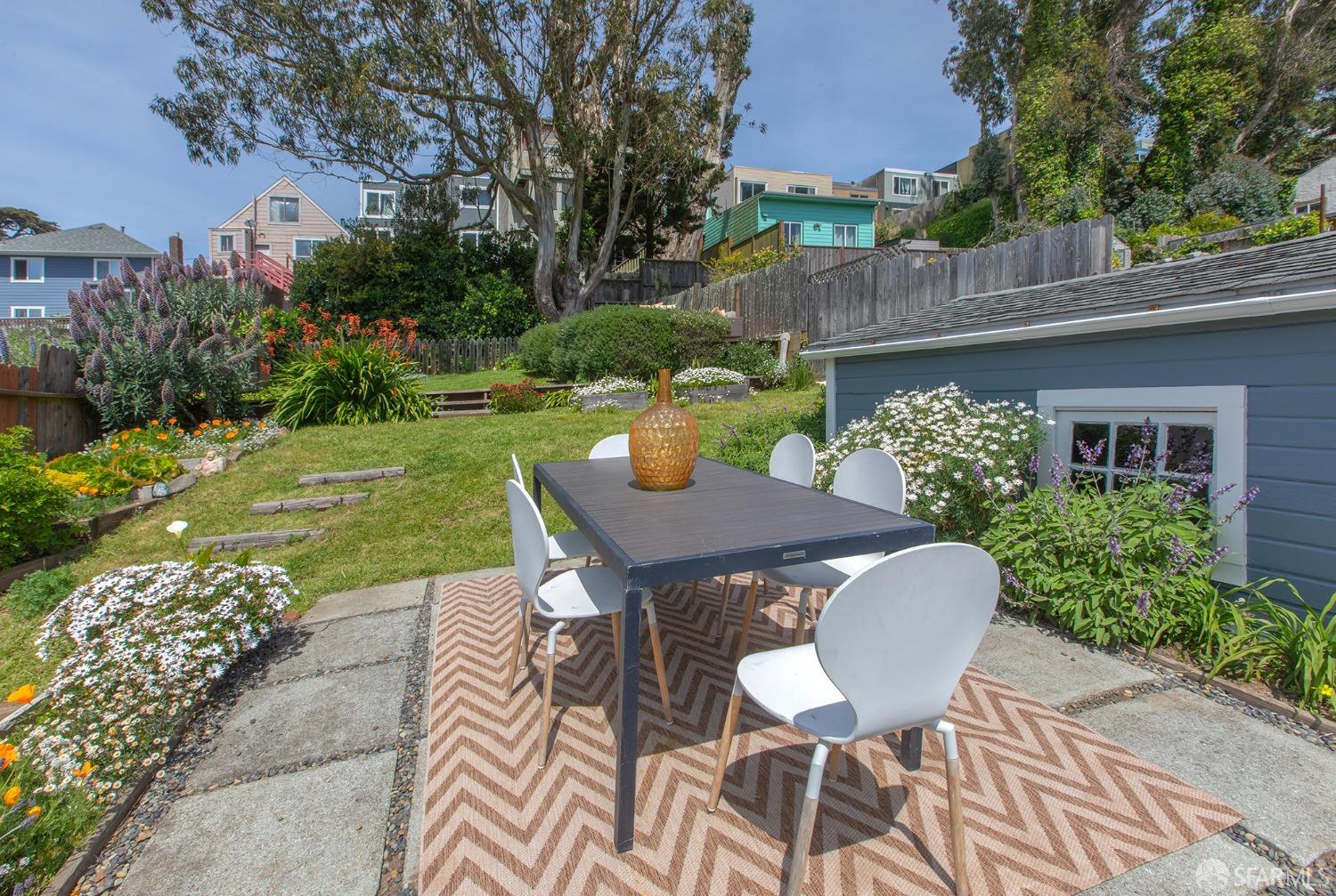 66 Lobos Street