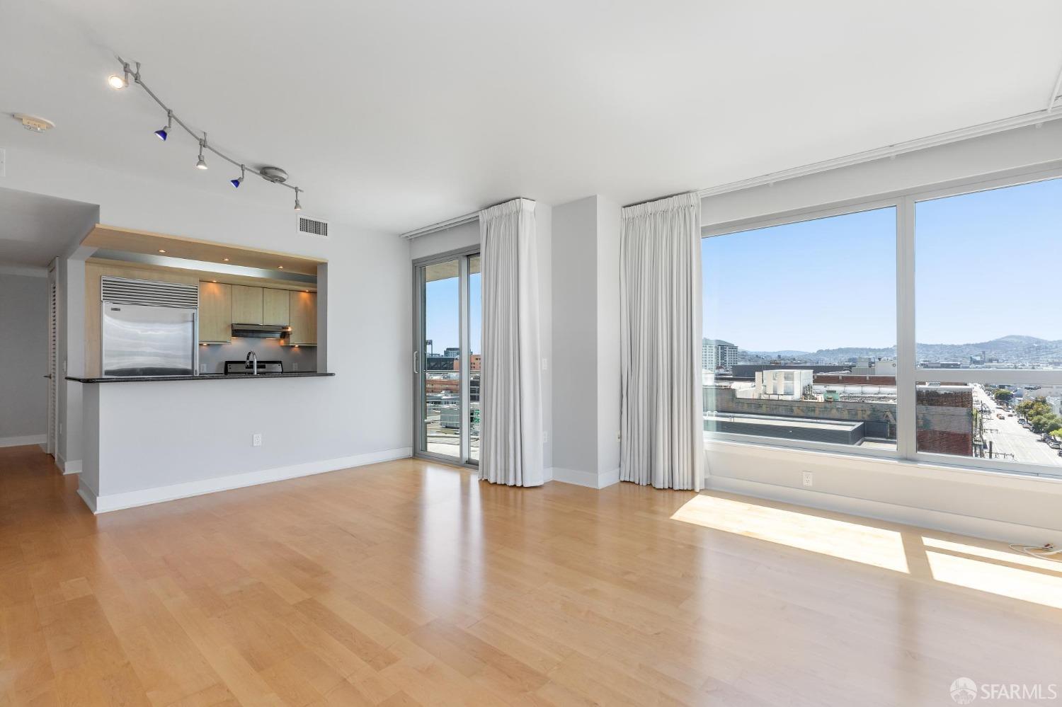 239 Brannan Street # 10D