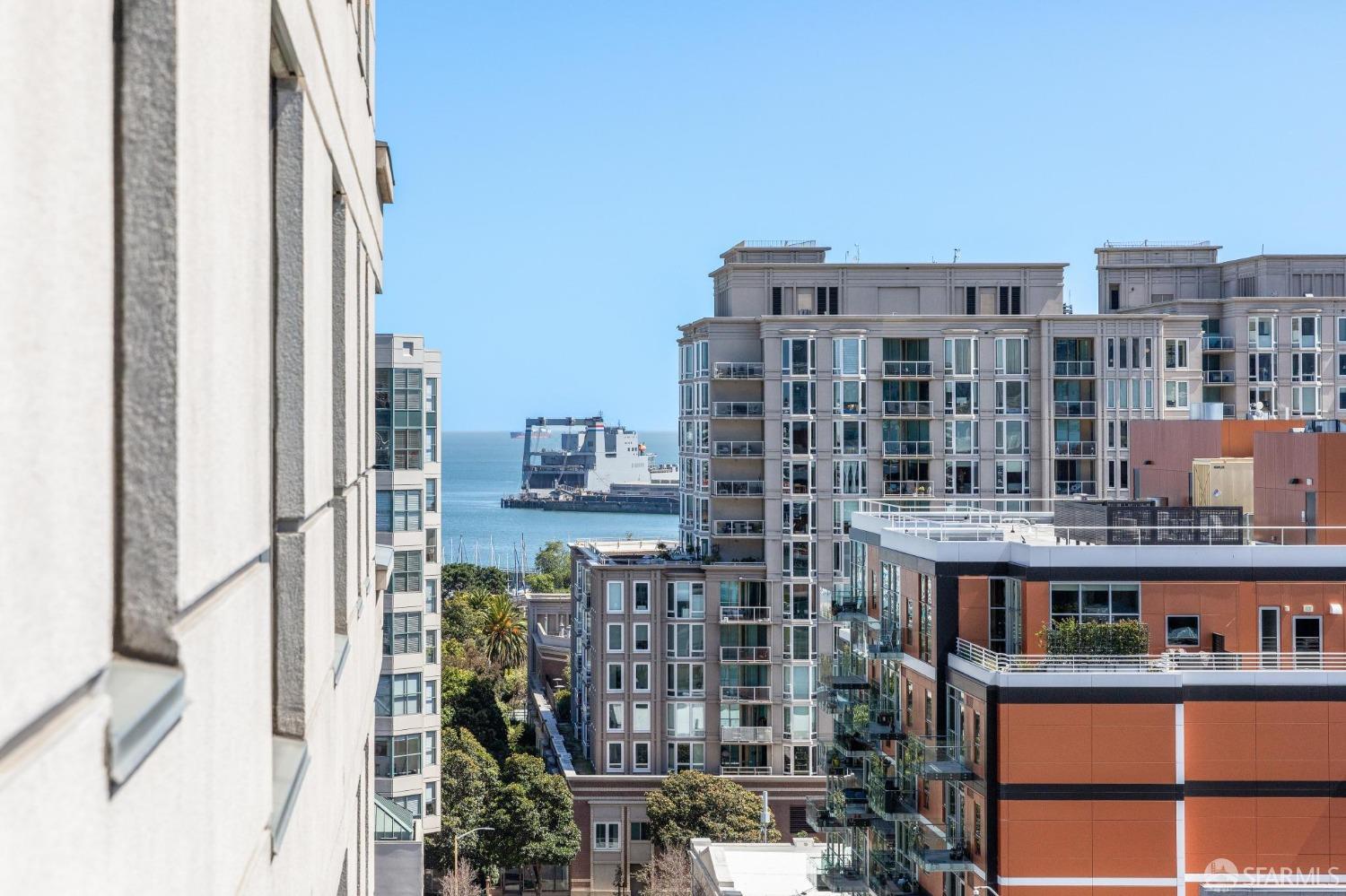 239 Brannan Street # 10D