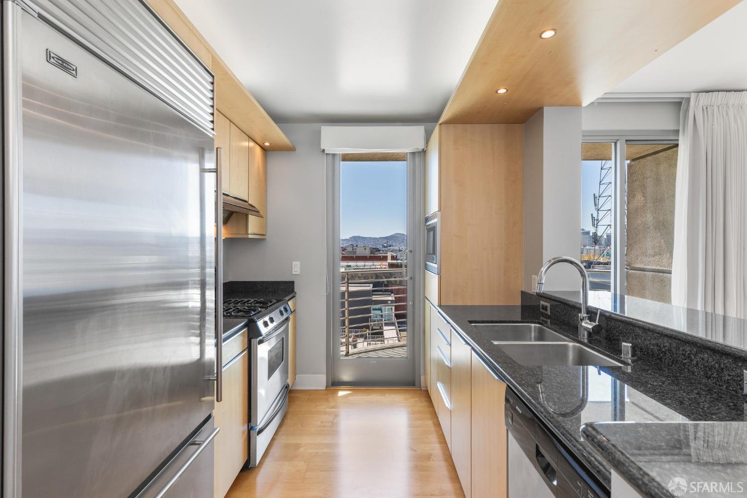 239 Brannan Street # 10D