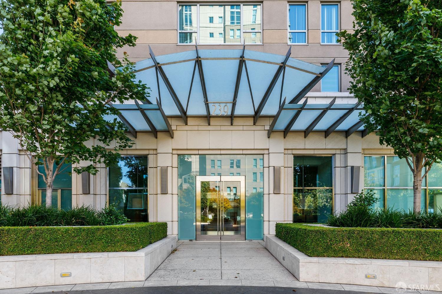 239 Brannan Street # 10D