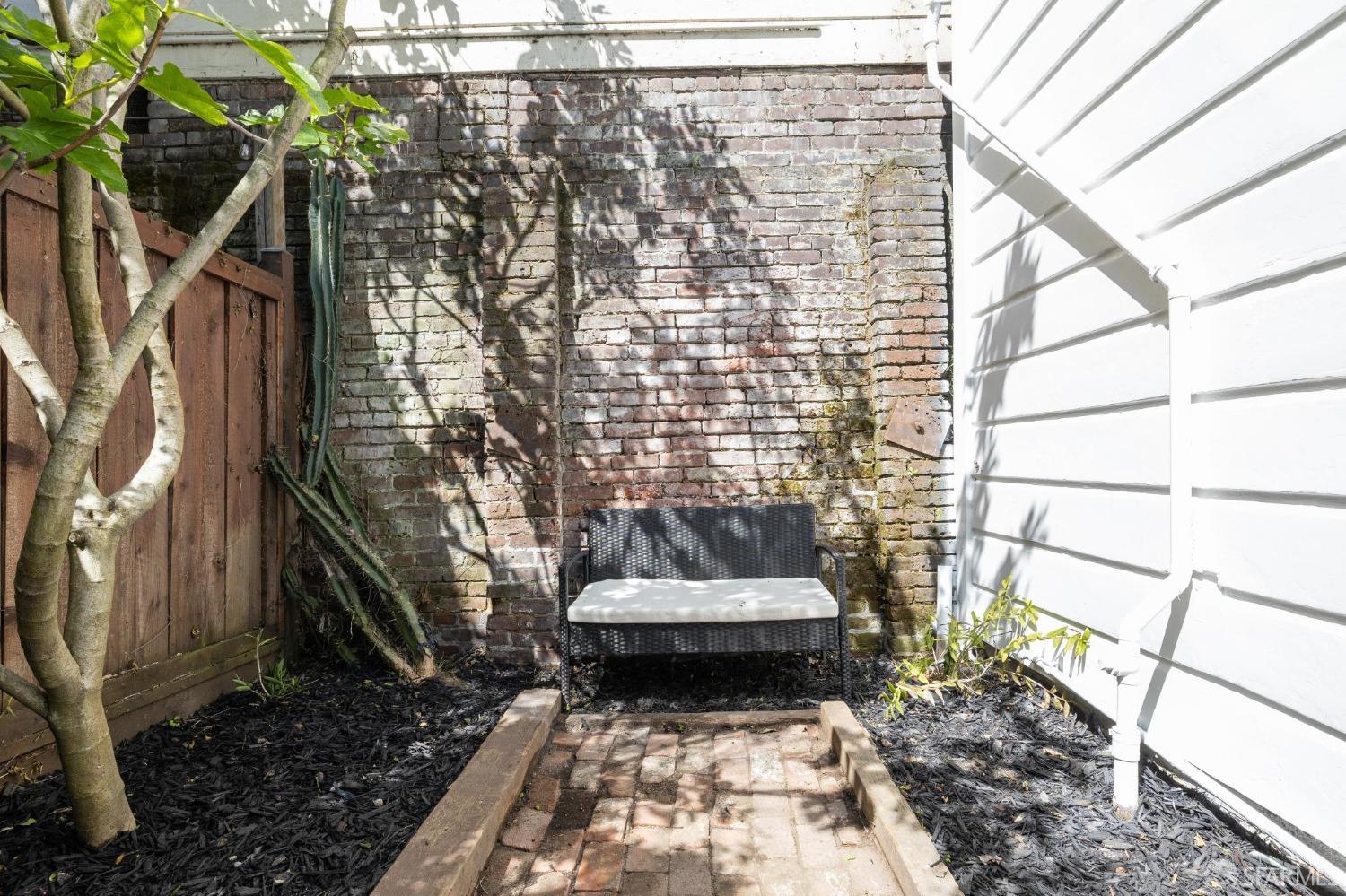 477 Hickory Street
