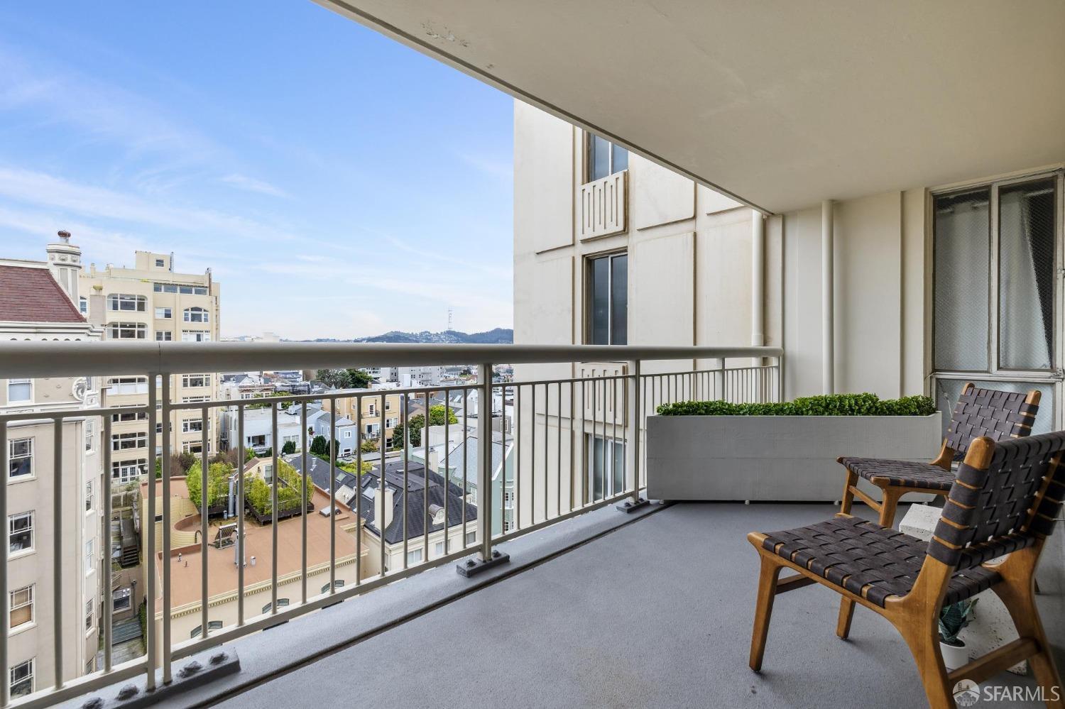 2200 Pacific Avenue # 10E