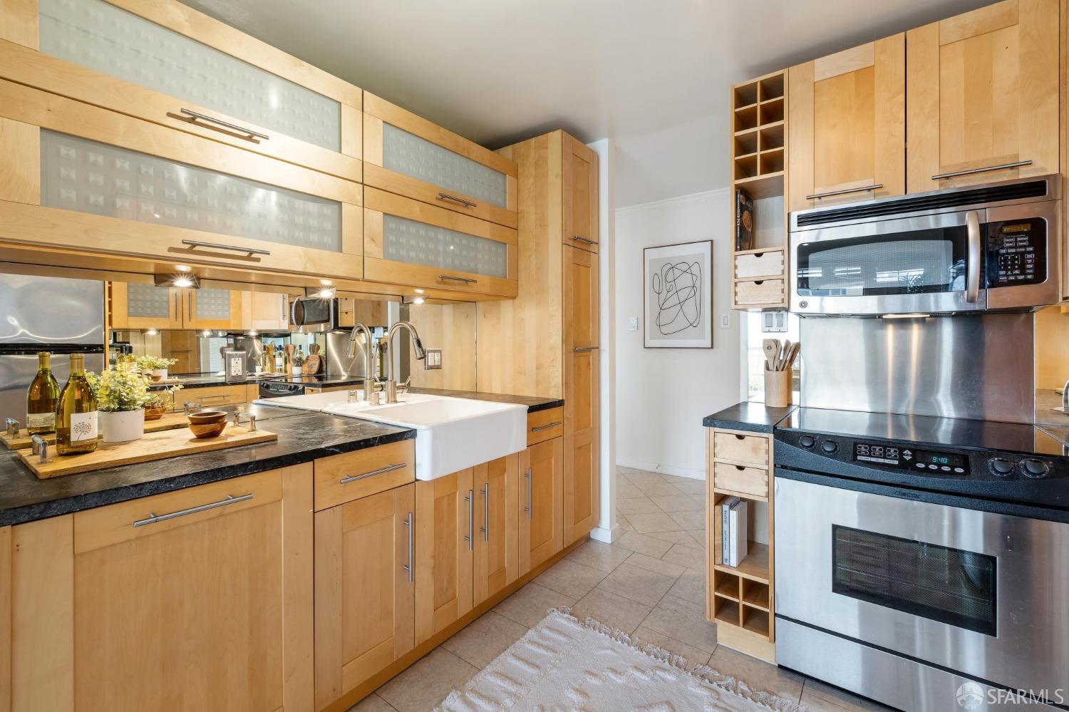 2200 Pacific Avenue # 10E