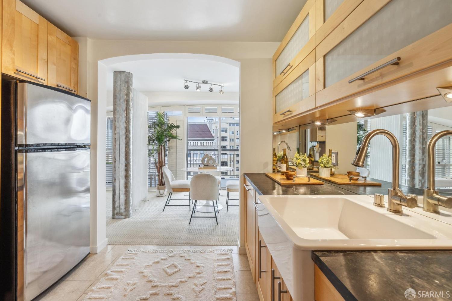 2200 Pacific Avenue # 10E