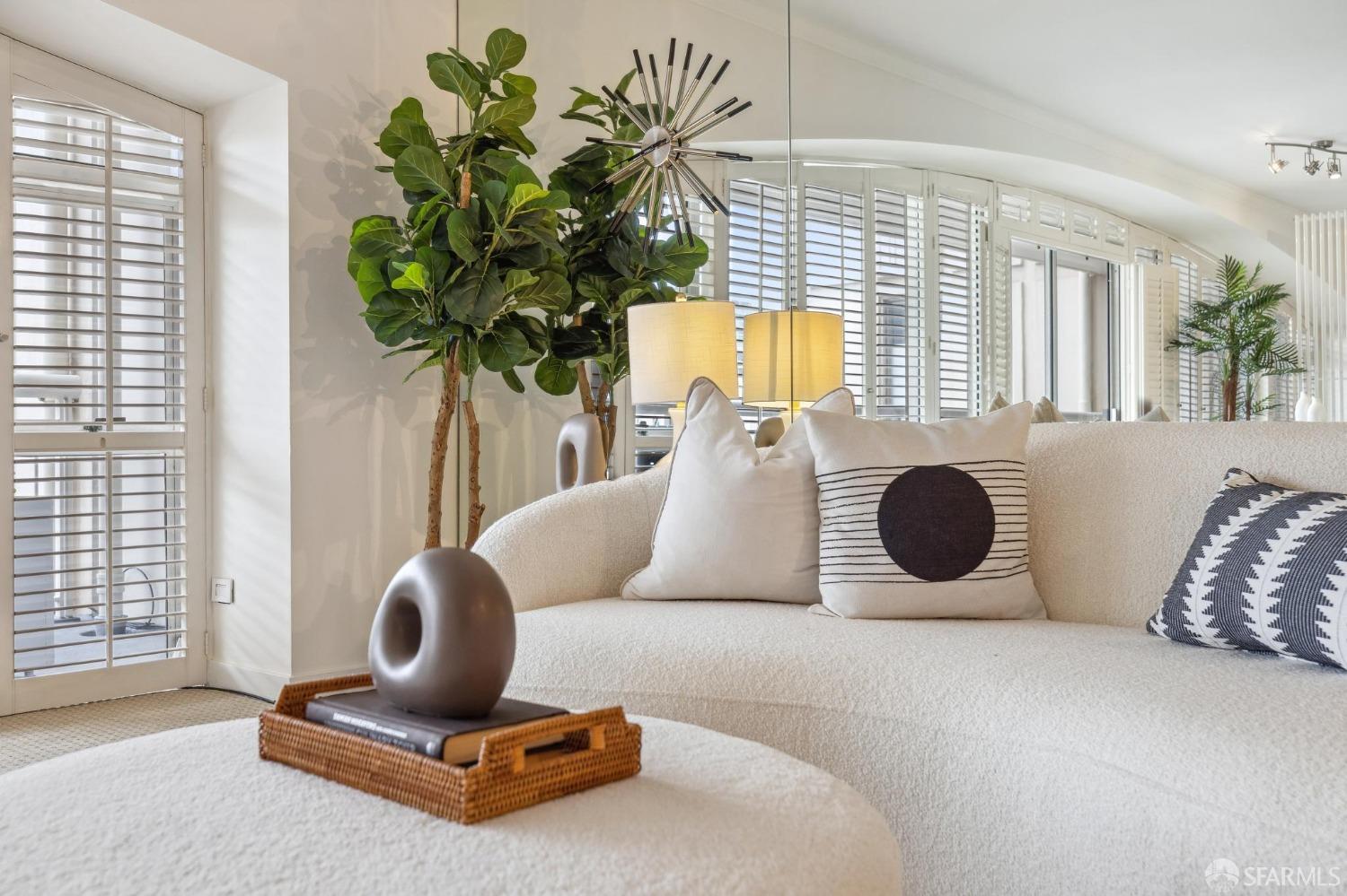 2200 Pacific Avenue # 10E