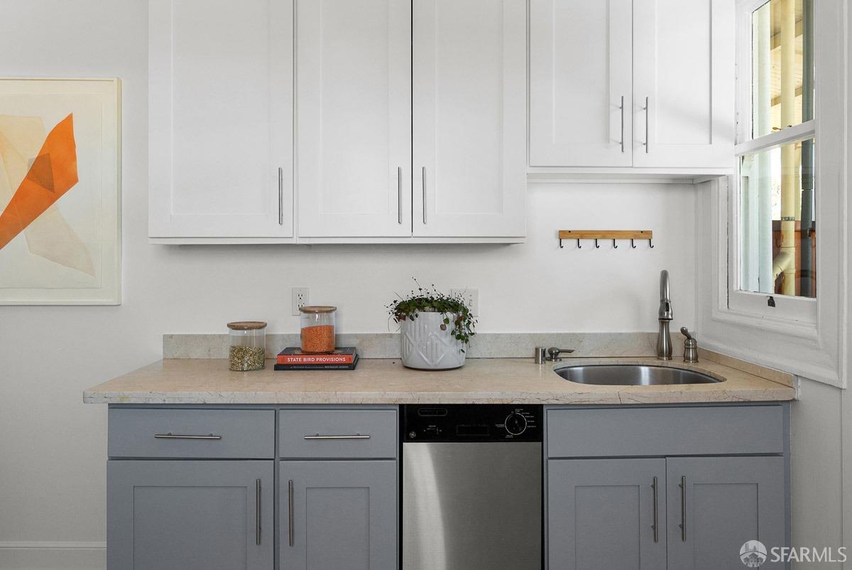 3230 16th Street Unit: E