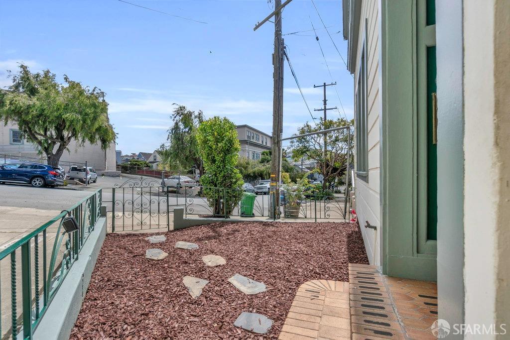 12 Marsily Street