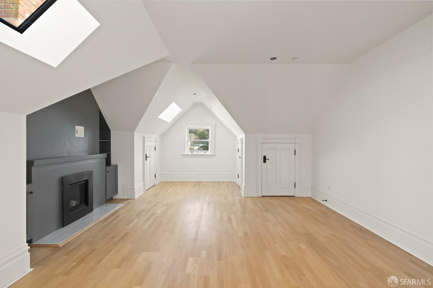 1640 Hayes Street # 4