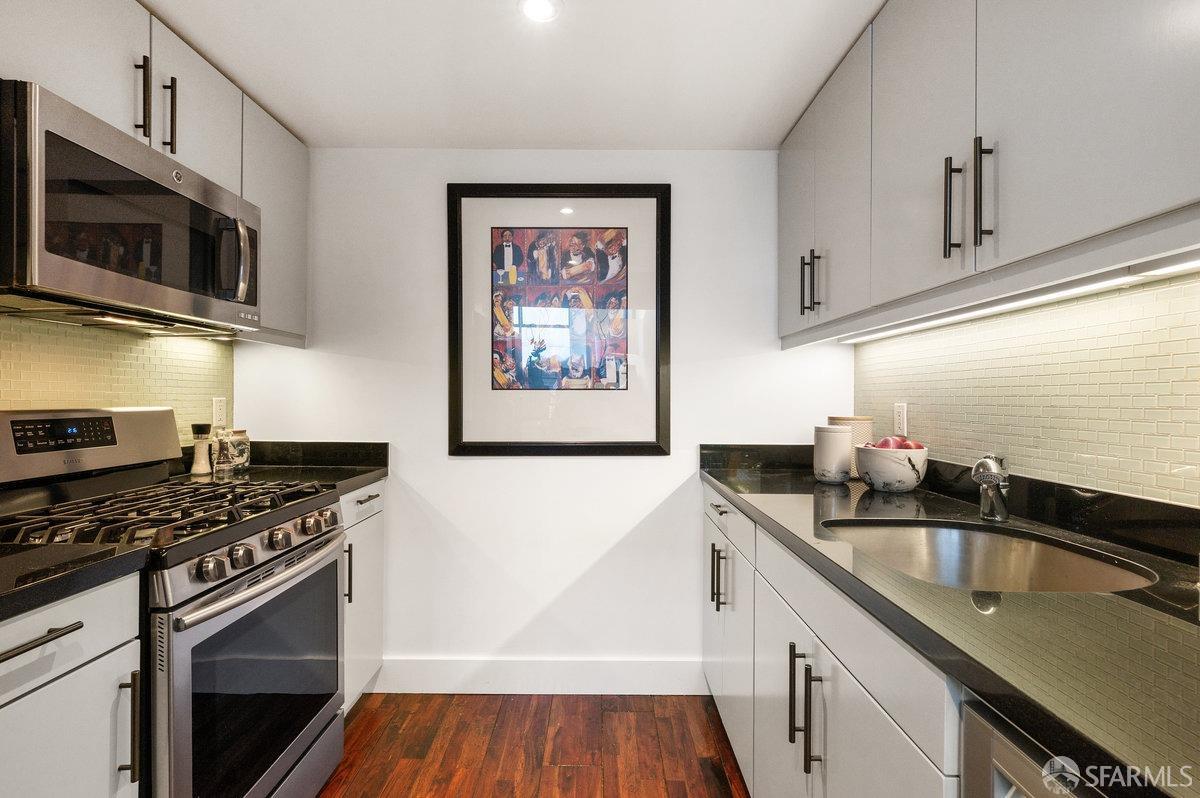 63 Lafayette Street # 4