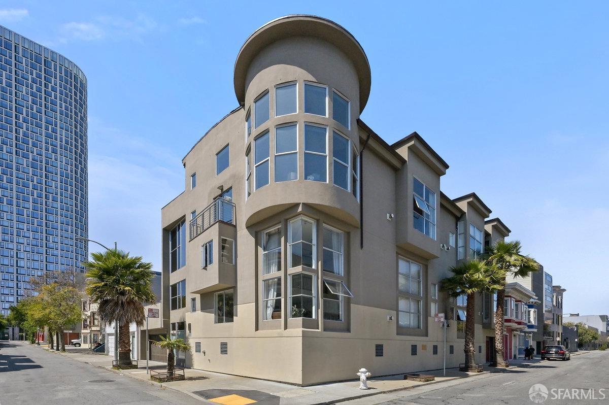 63 Lafayette Street # 4