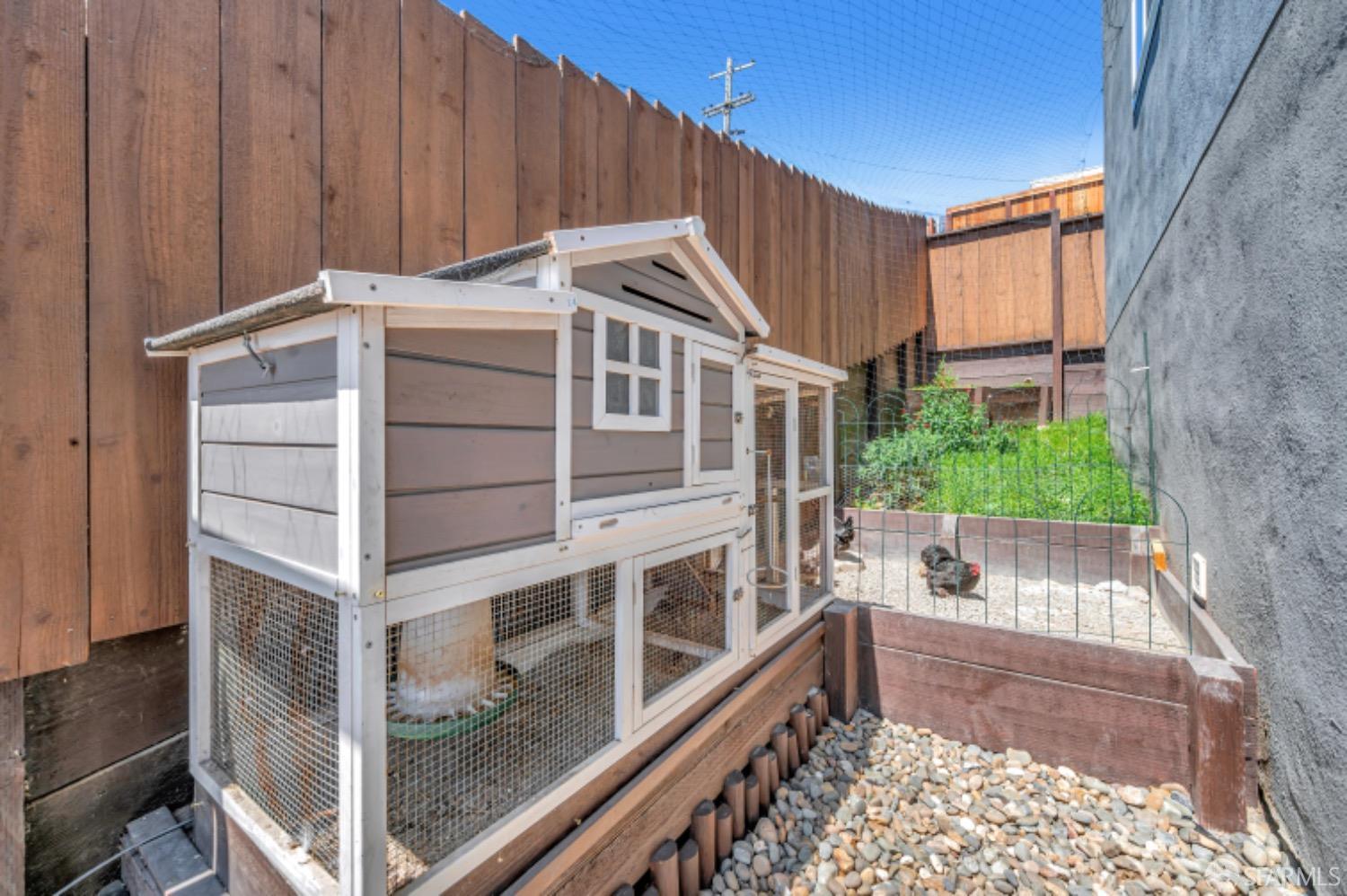 398 Campbell Avenue