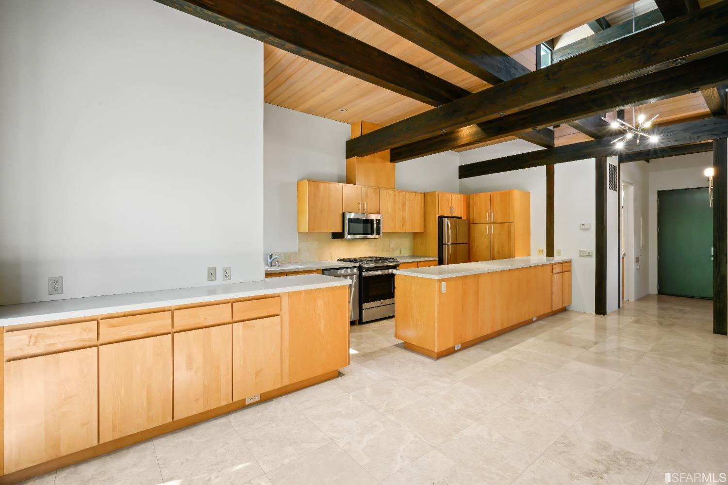 1350 Grand View Drive