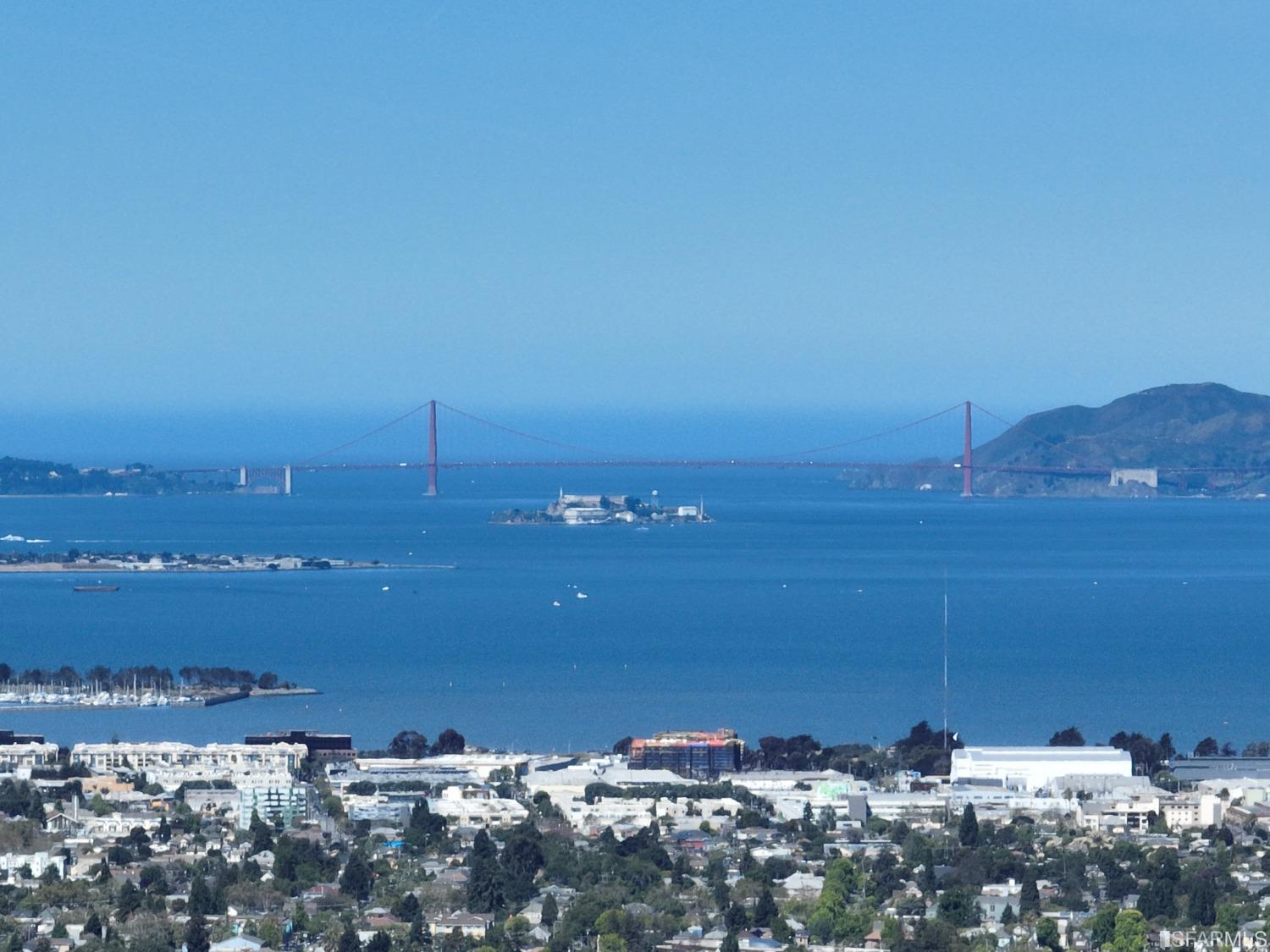 1350 Grand View Drive