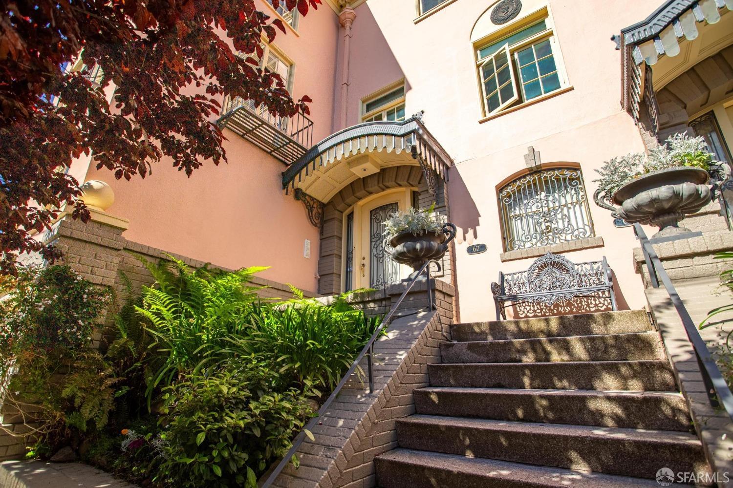 67 Divisadero Street