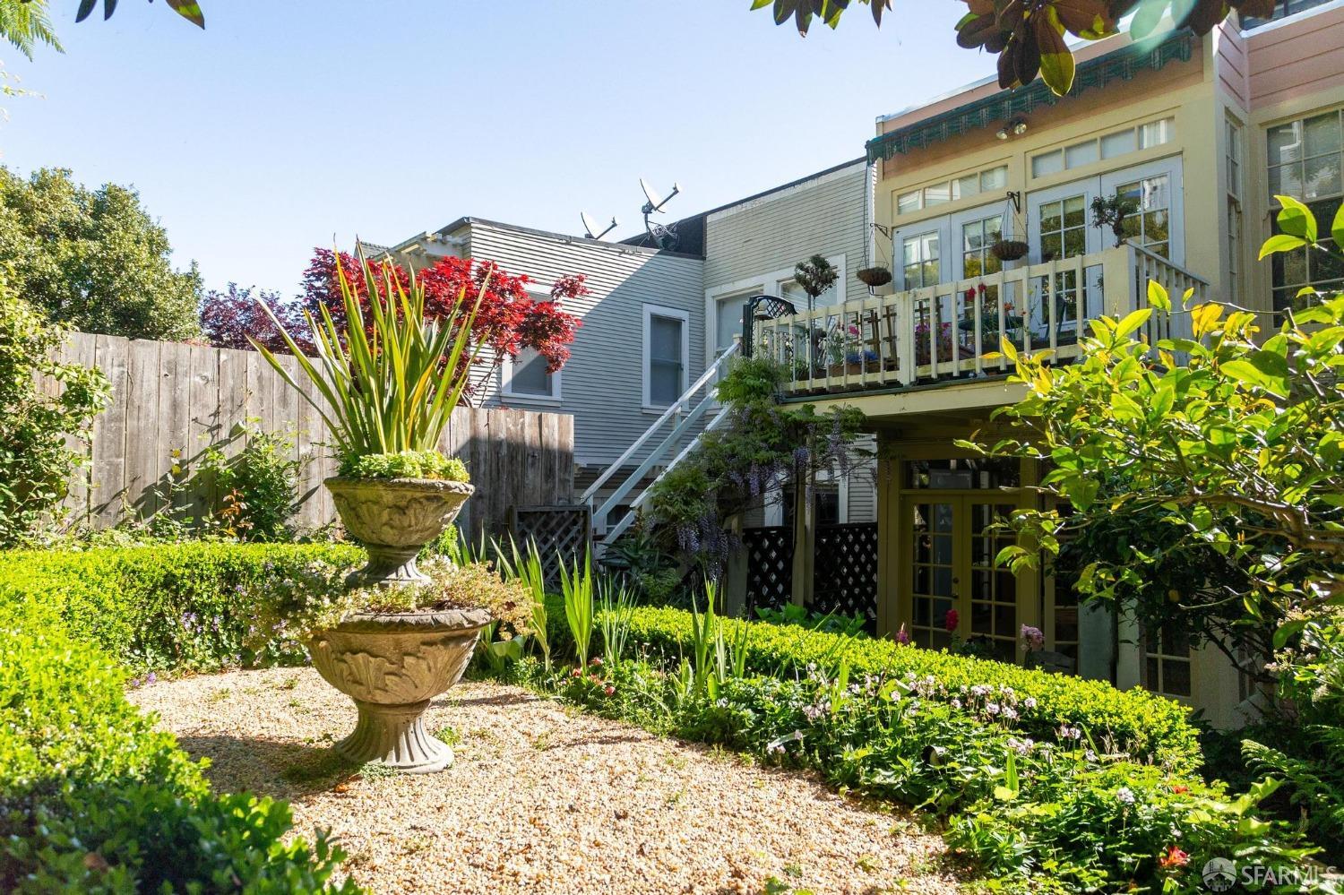 67 Divisadero Street