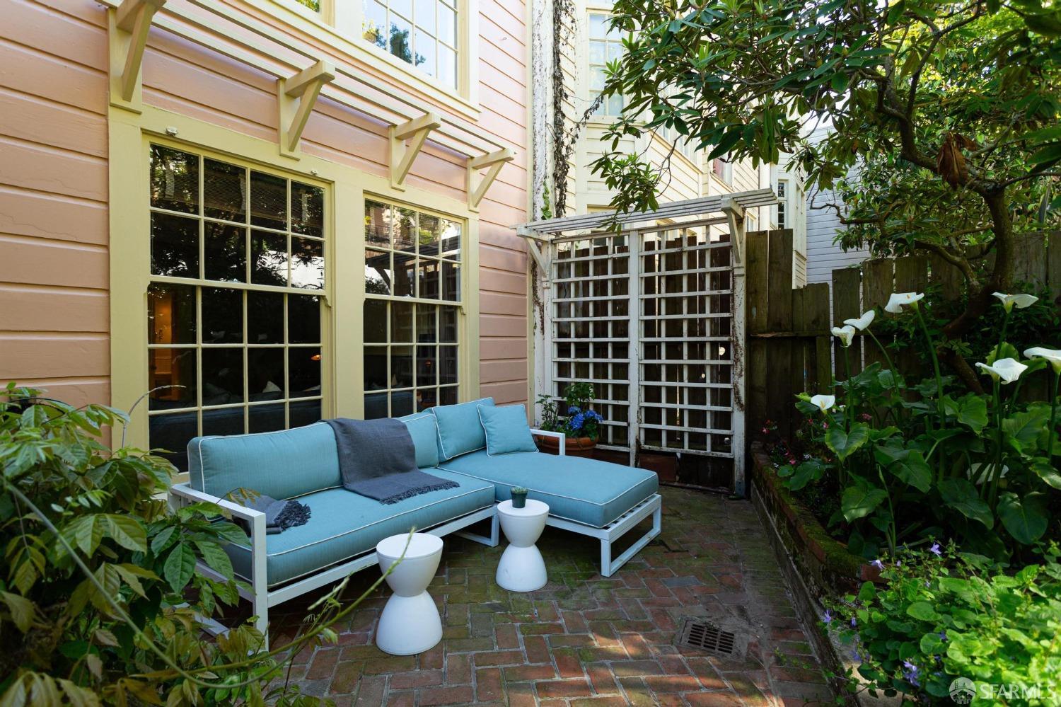 67 Divisadero Street