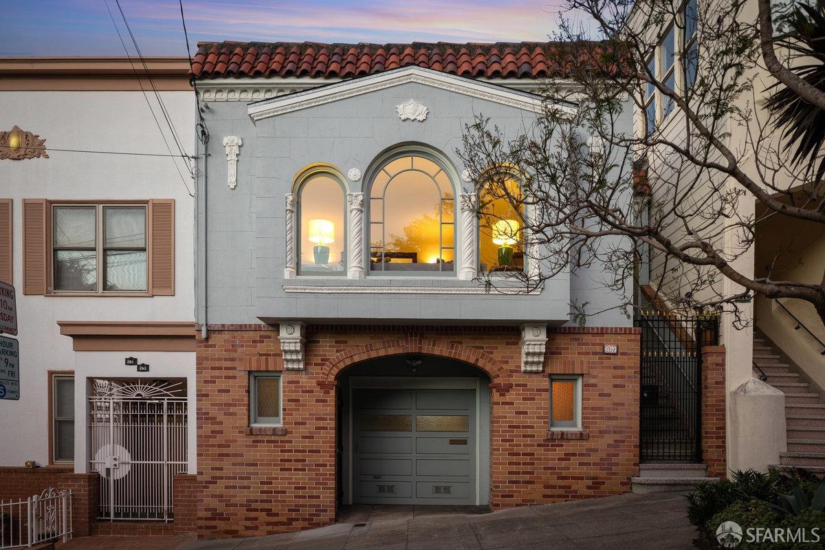 267 Diamond Street