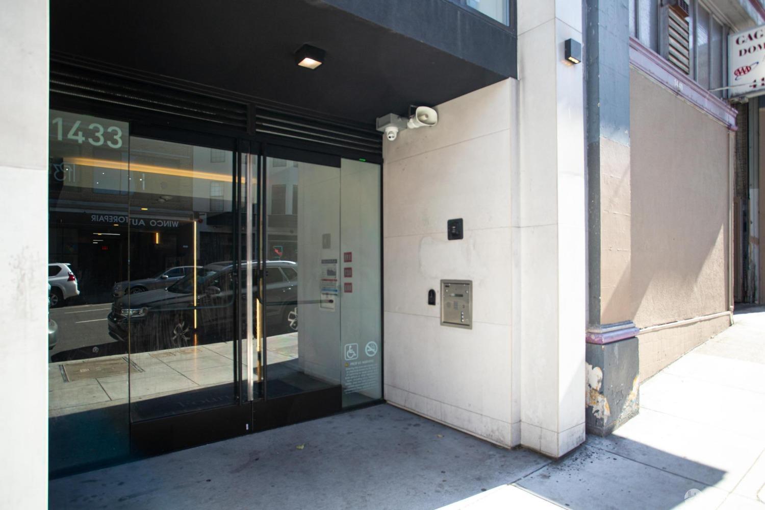 1433 Bush Street # 301