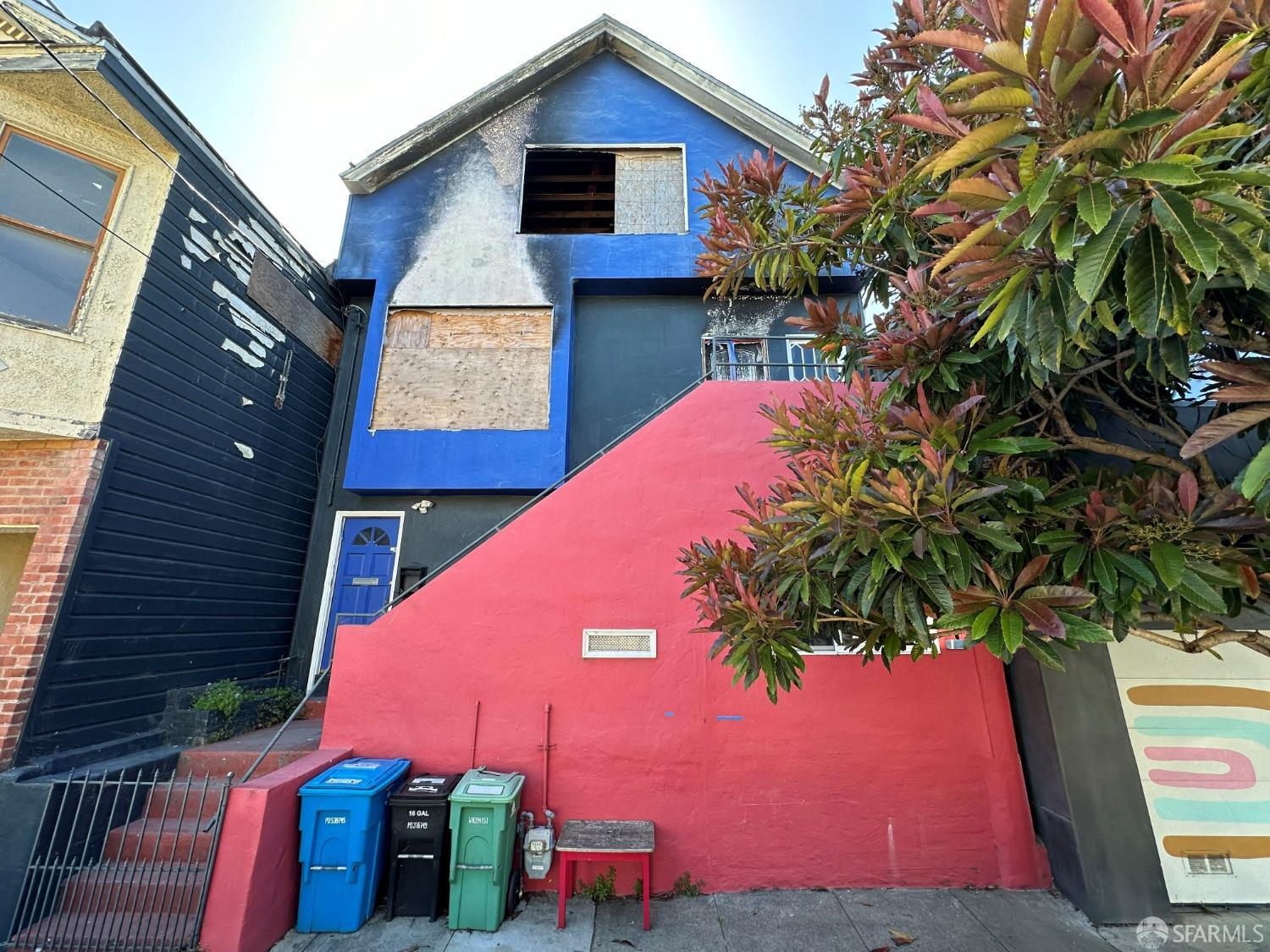 636 Moultrie Street