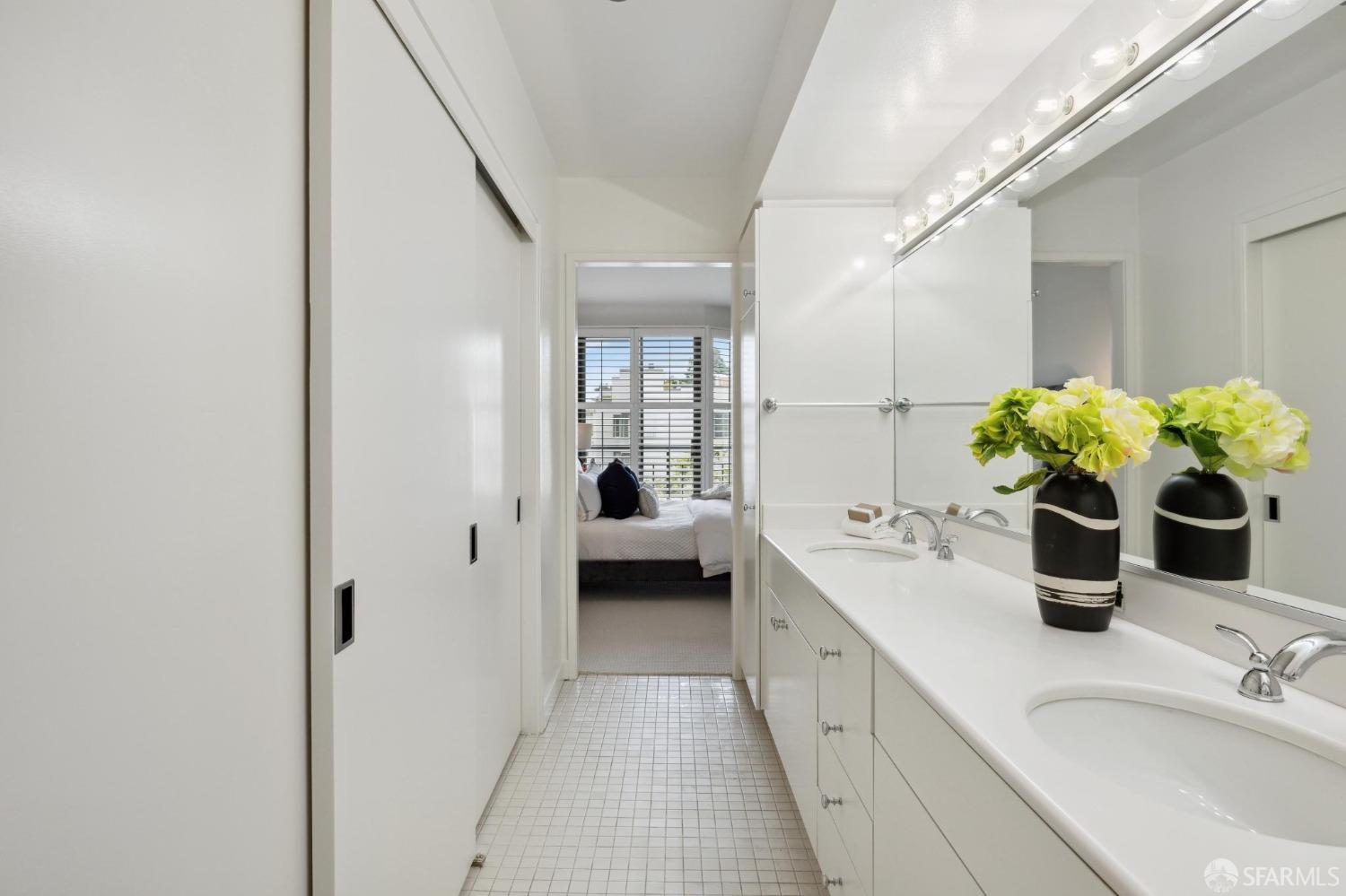 101 Lombard # 103E
