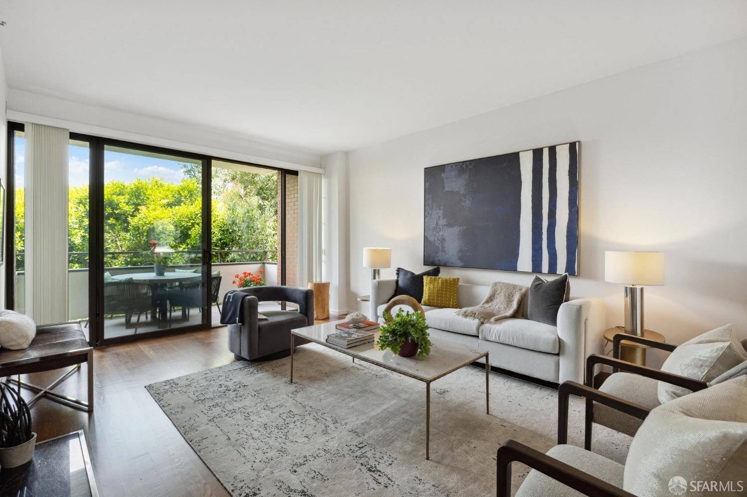 101 Lombard # 103E