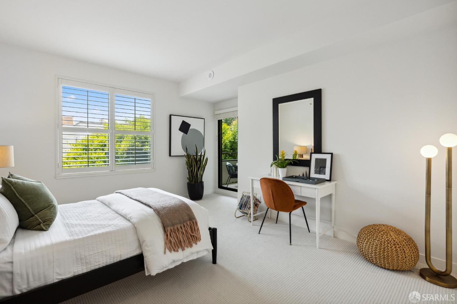 101 Lombard # 103E