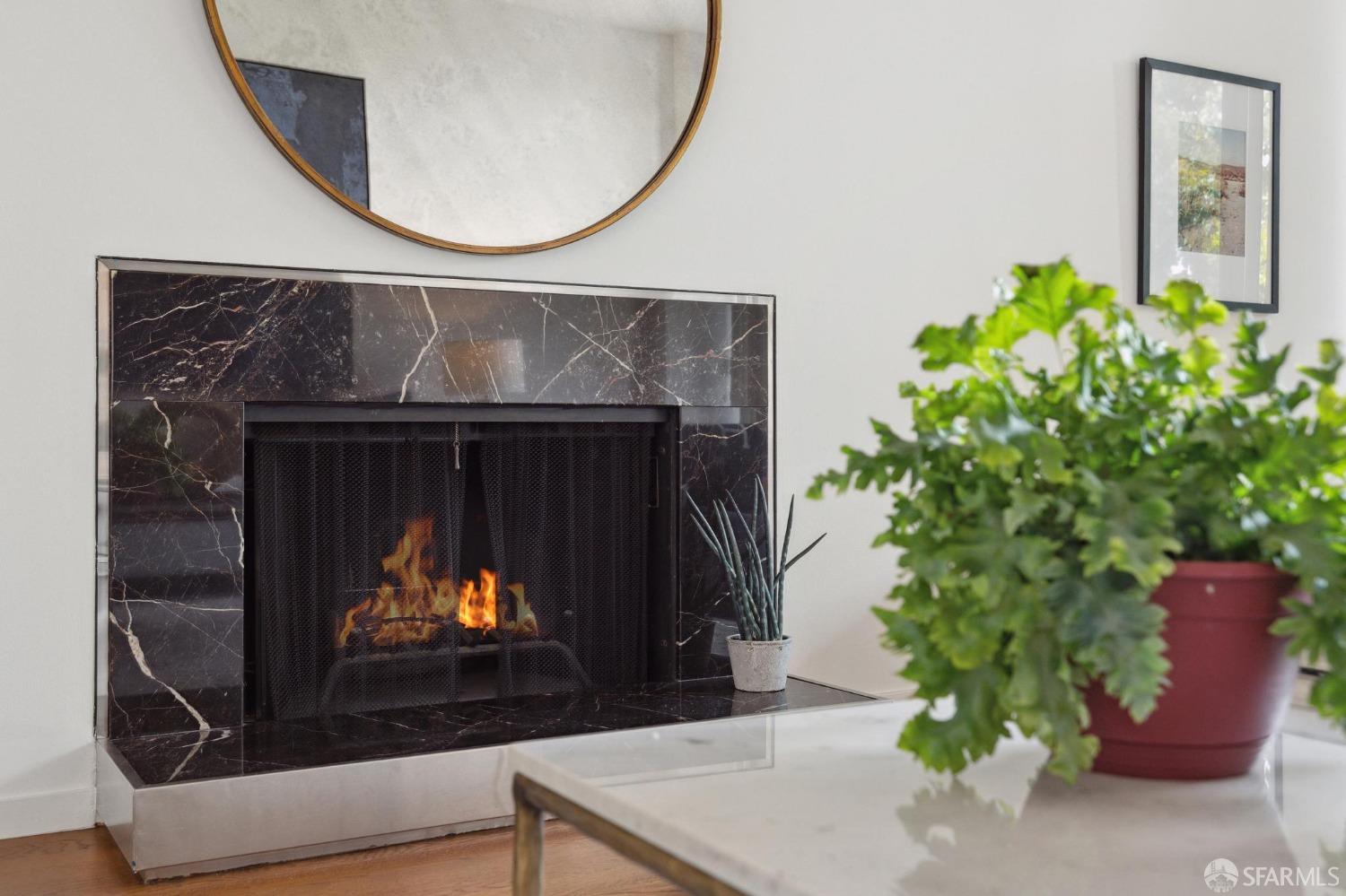 101 Lombard # 103E