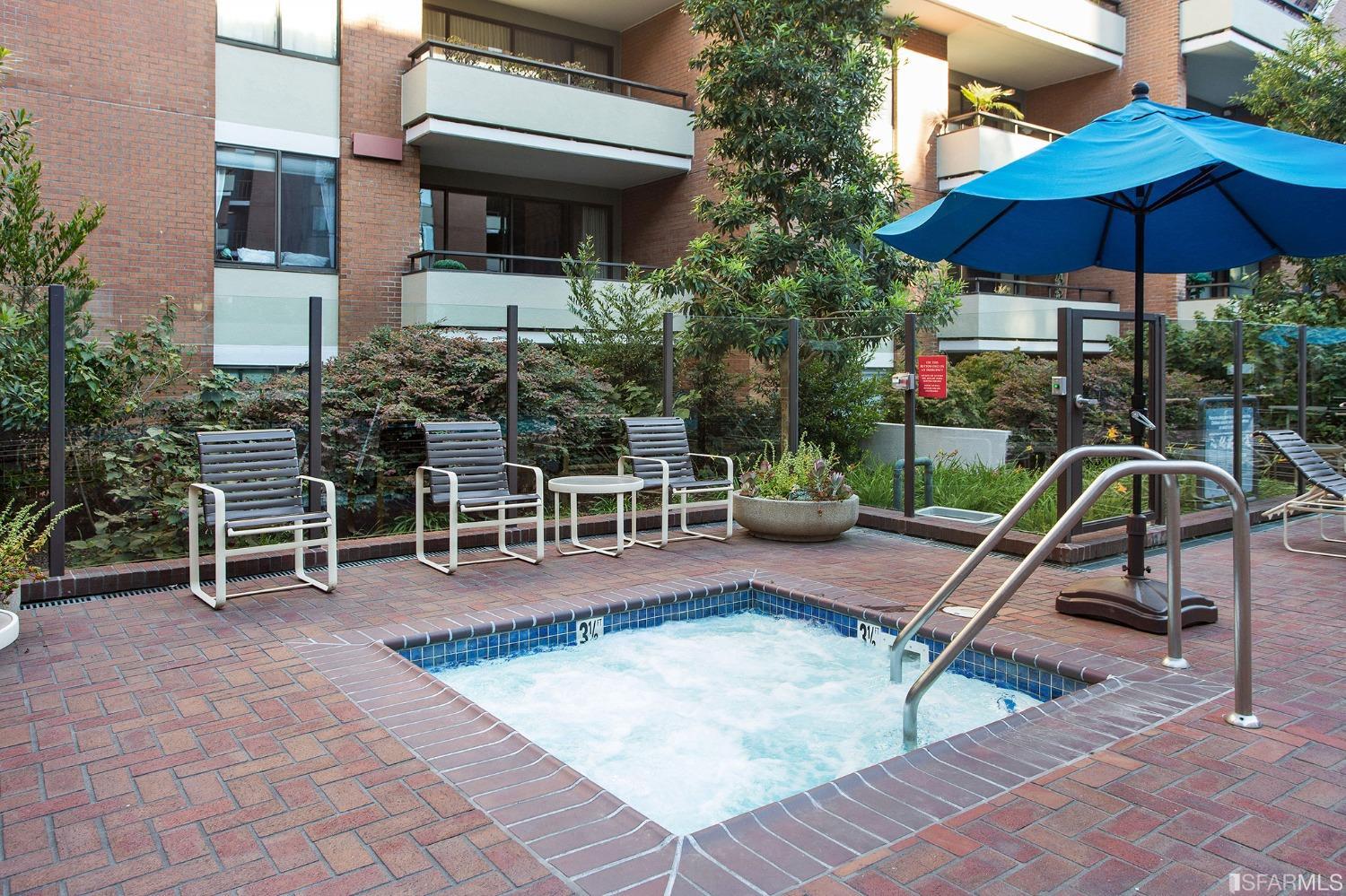 101 Lombard # 103E
