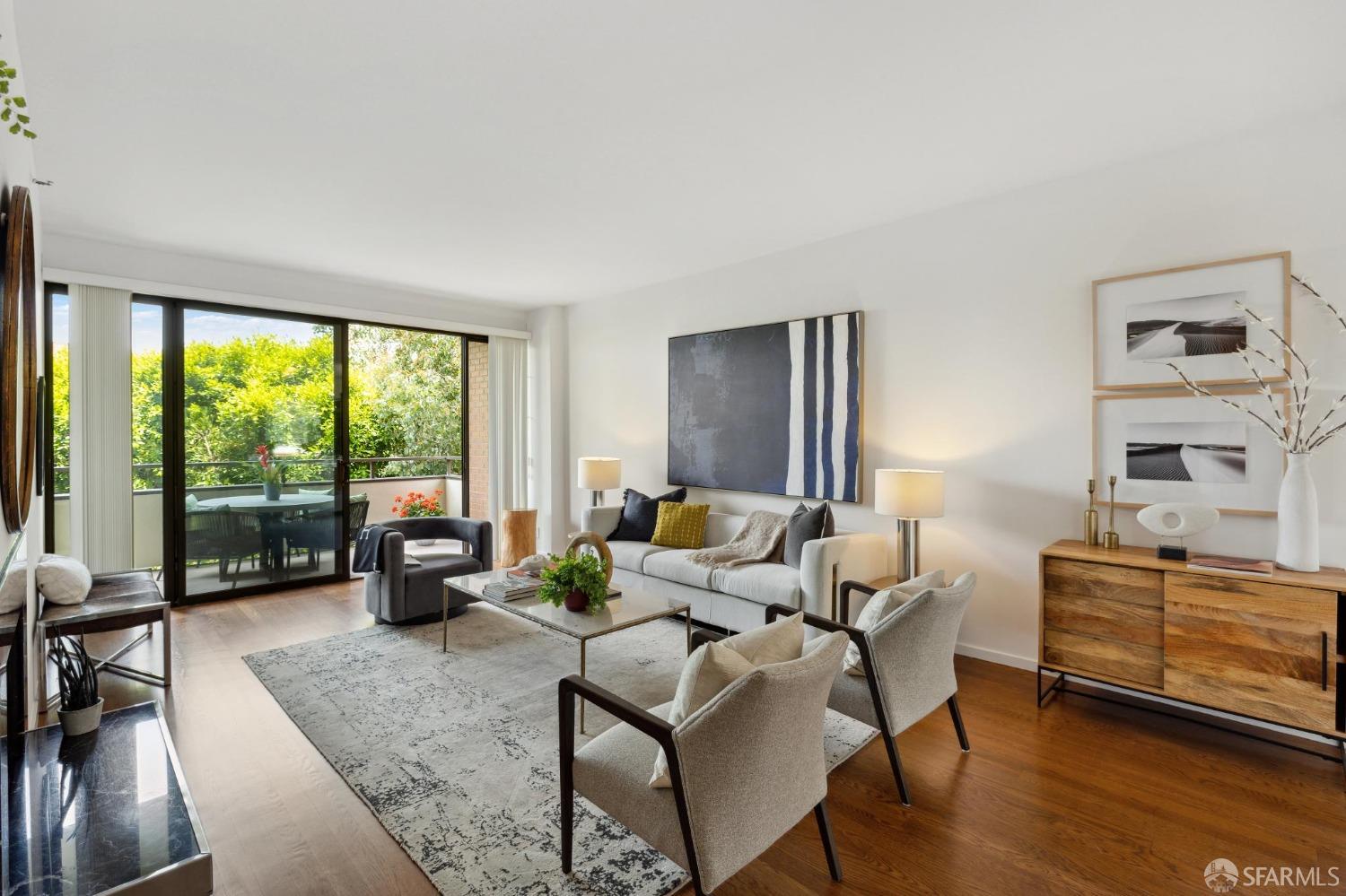 101 Lombard # 103E