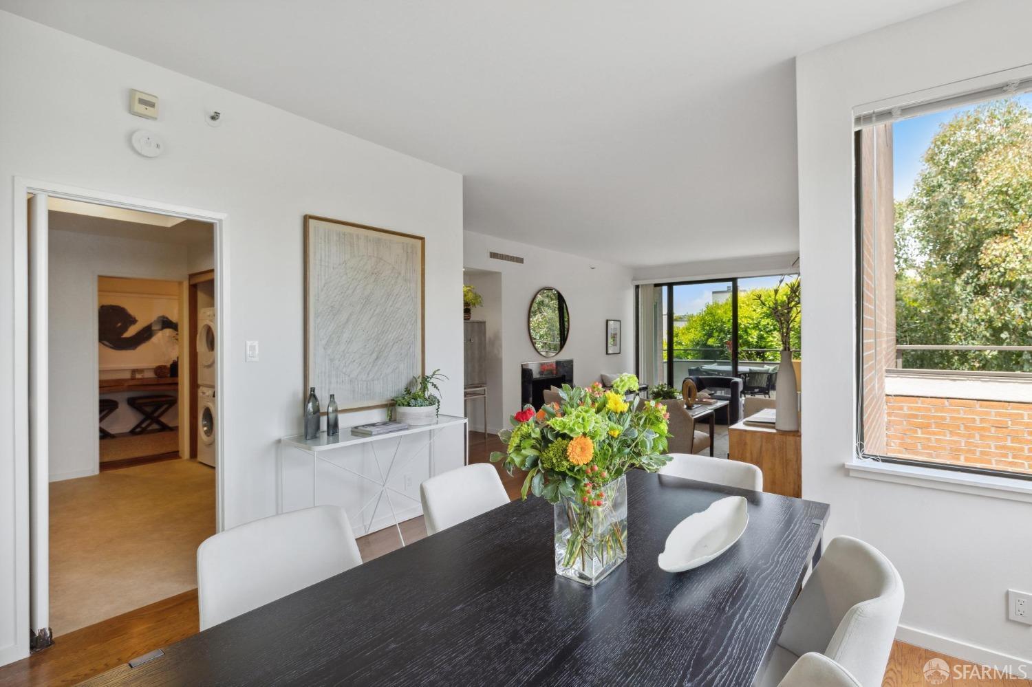 101 Lombard # 103E