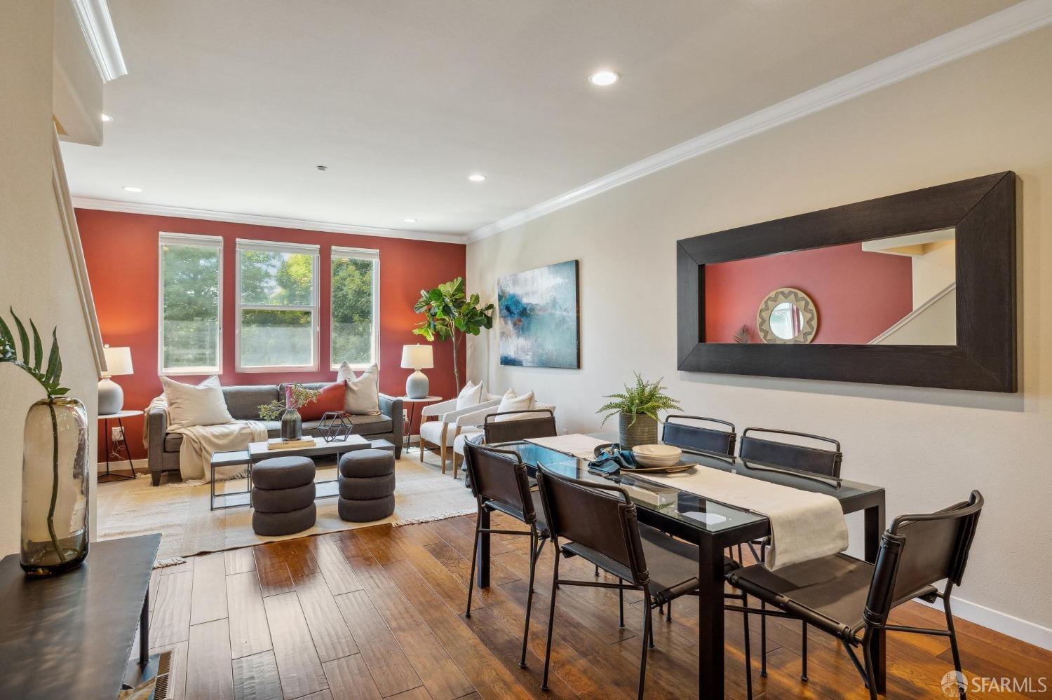 110 Emerald Cove Terrace