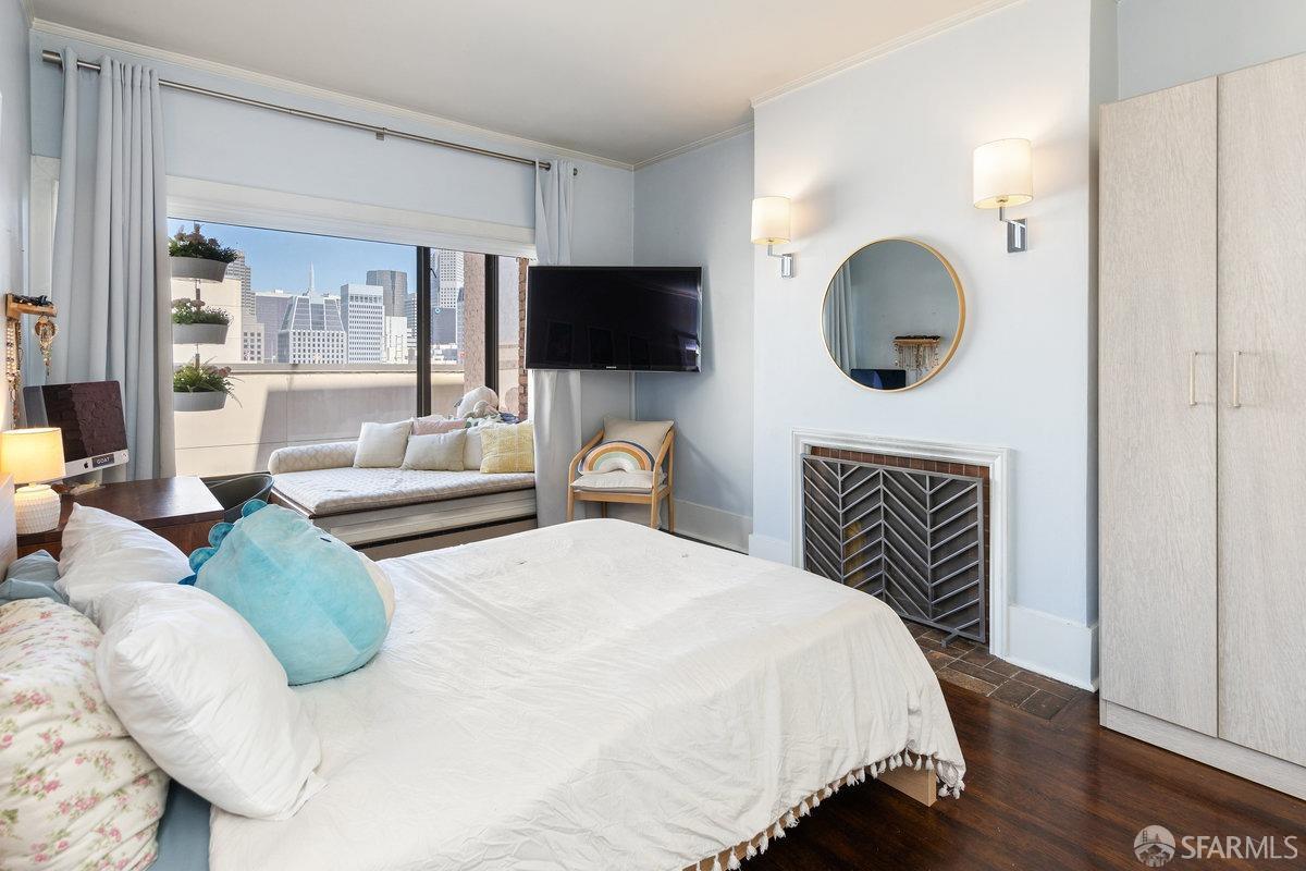 1022 Powell Street # 1