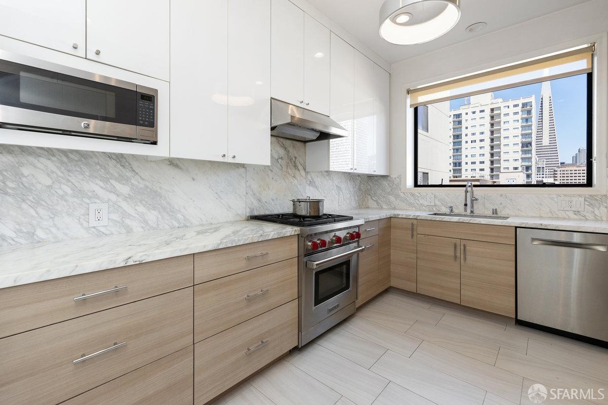 1022 Powell Street # 1