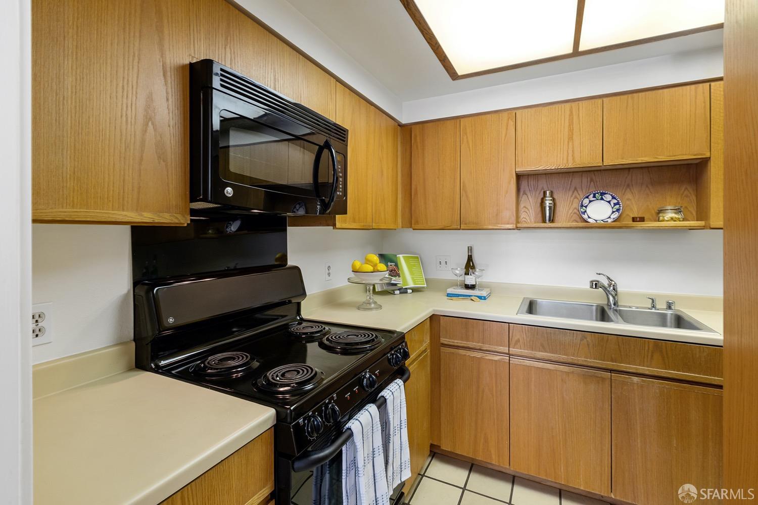 101 Lombard Street # 714W