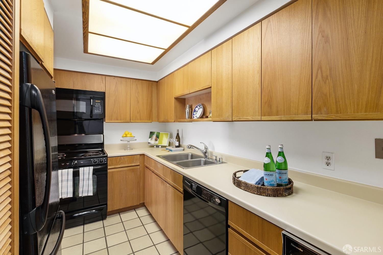 101 Lombard Street # 714W