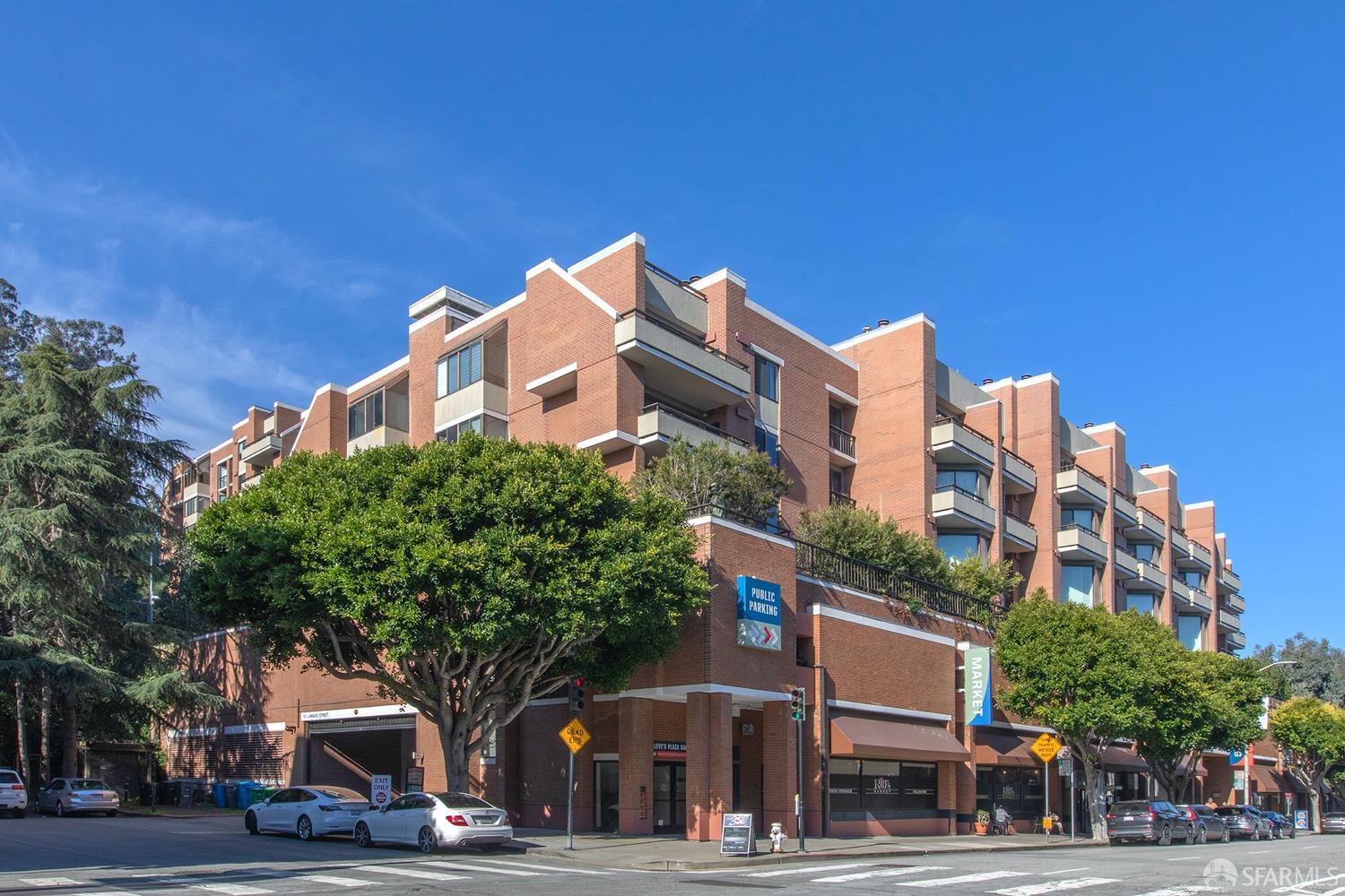 101 Lombard Street # 714W