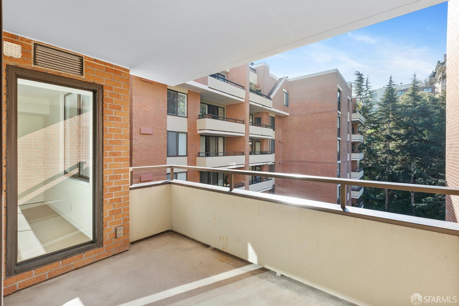 101 Lombard Street # 714W
